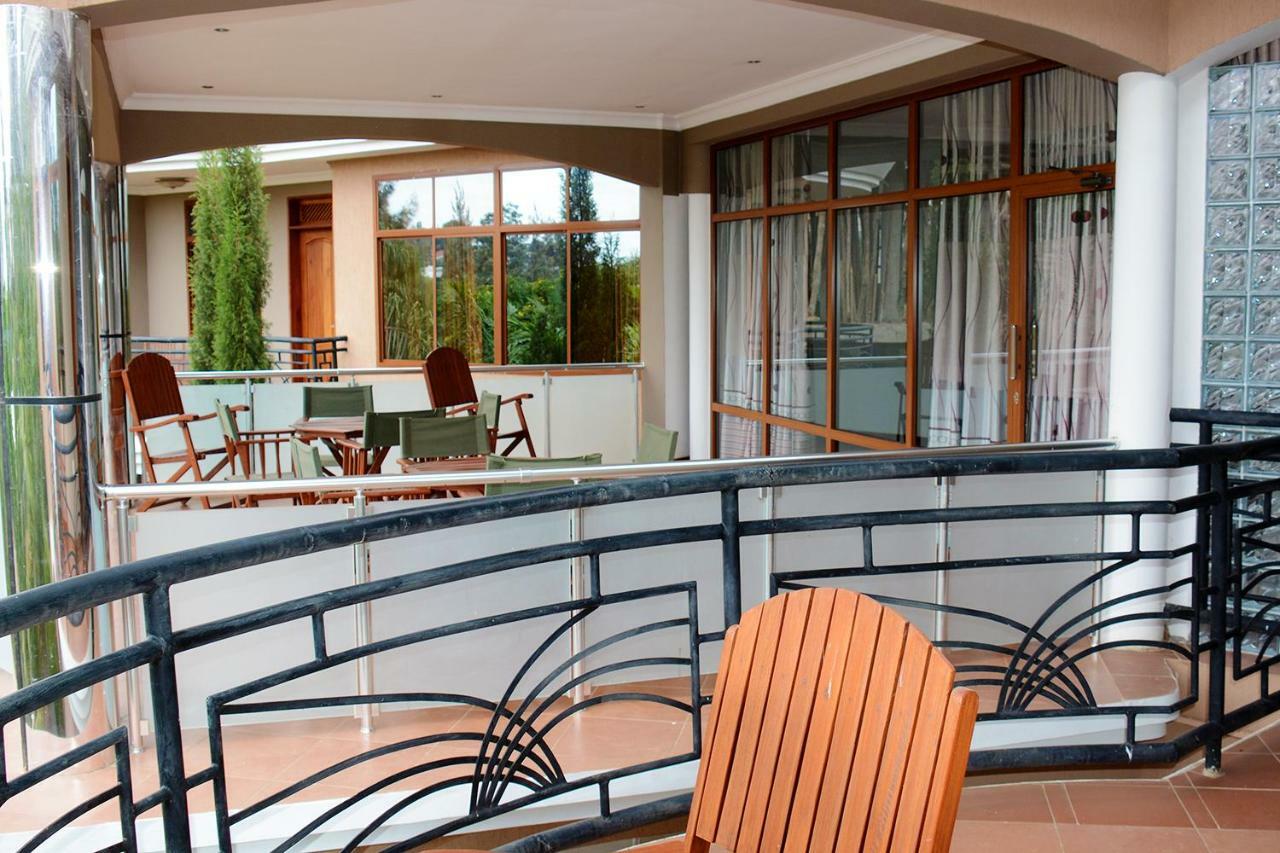 Nejobugg Palace Hotel Nkoanrua Buitenkant foto