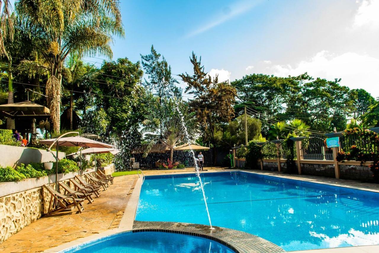 Nejobugg Palace Hotel Nkoanrua Buitenkant foto